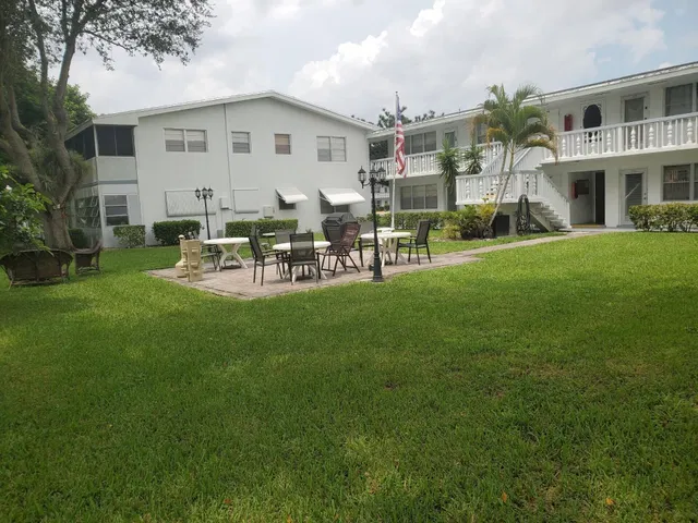 Residence photo 14