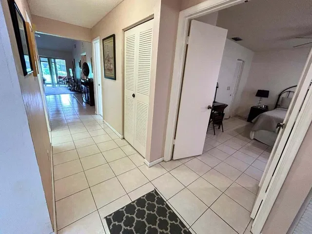  Residence photo 4
