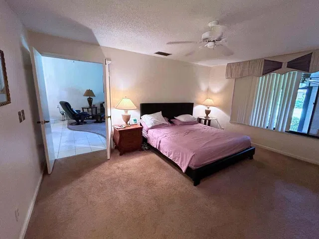  Residence photo 12