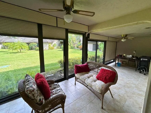  Residence photo 15