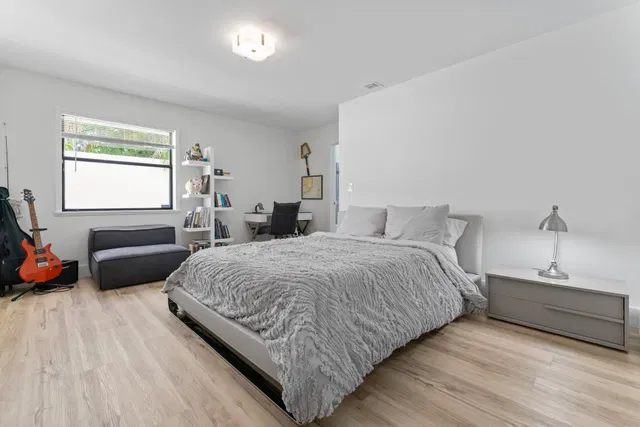  Residence photo 16