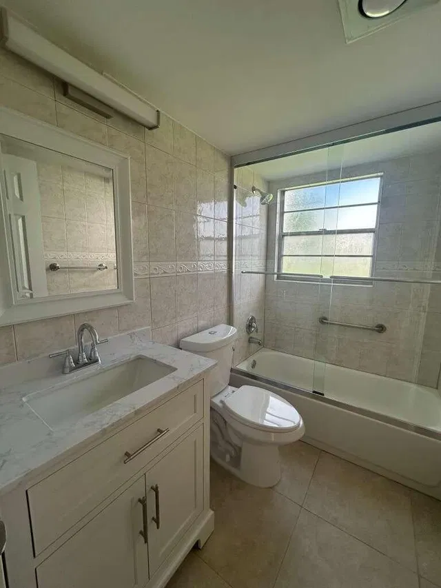  Residence photo 9