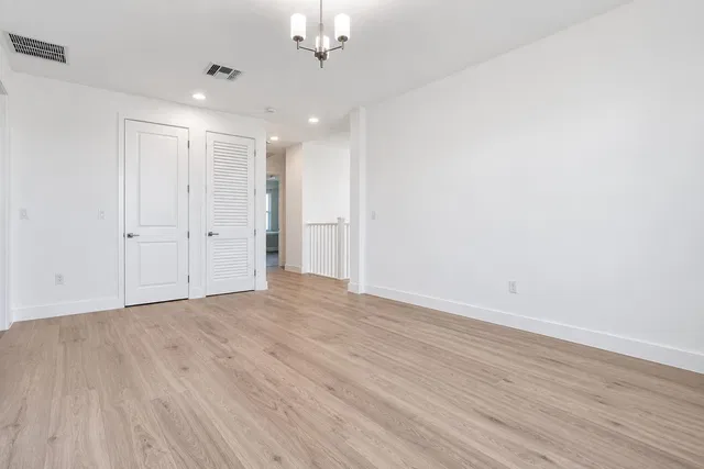  Residence photo 23