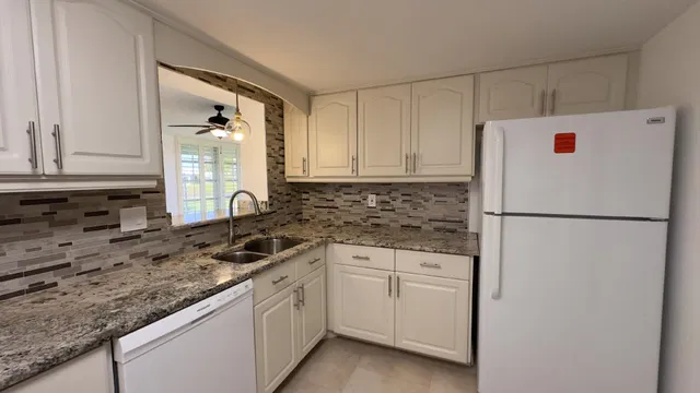 Residence photo 14