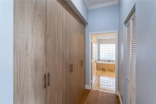 Residence photo 30