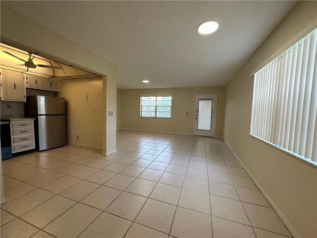 Residence photo 2