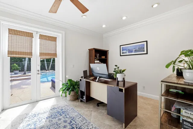 Residence photo 15