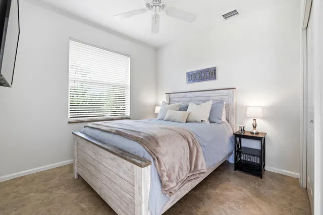 Residence photo 22