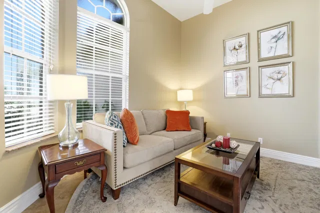 Residence photo 24