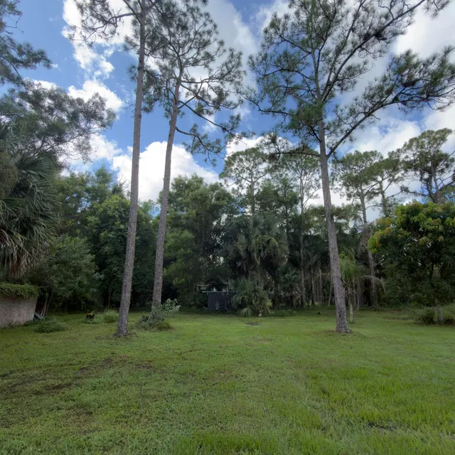 Residence photo 63