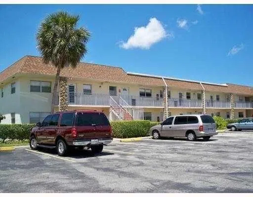 Unit 210 photo 12