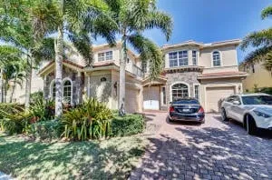 Residence photo 2