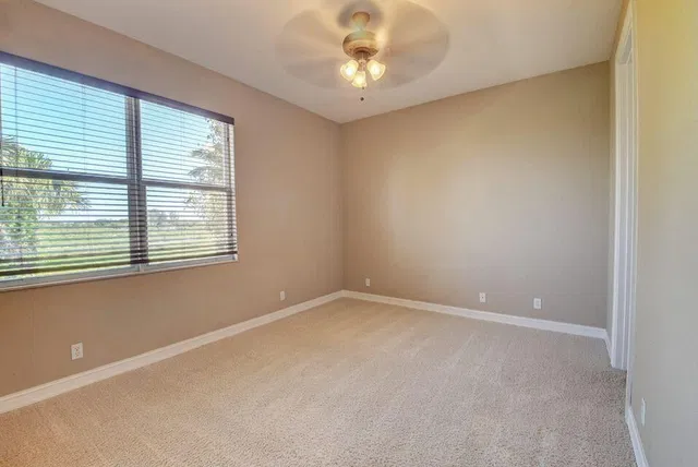 Residence photo 19