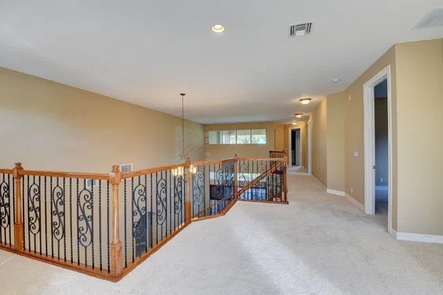 Residence photo 22