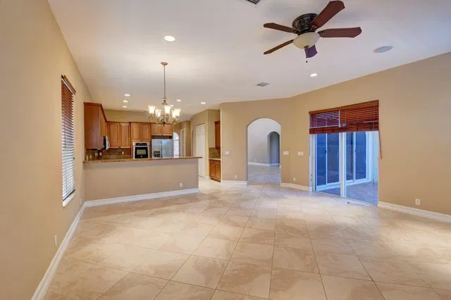 Residence photo 29