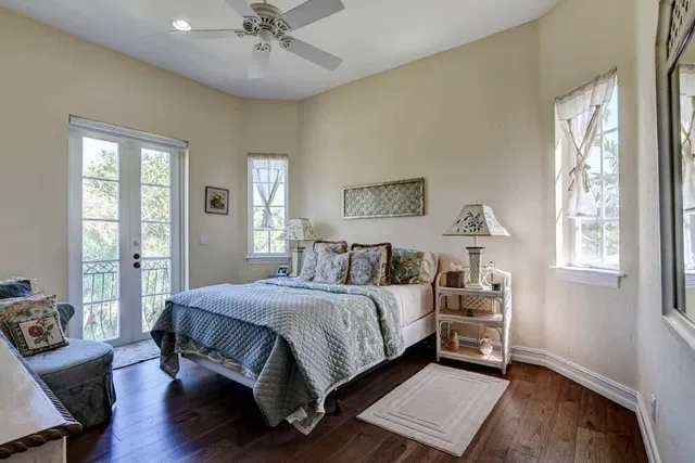 Residence photo 21