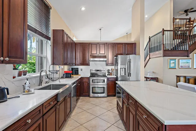 Residence photo 4