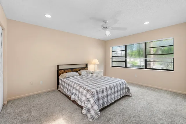 Unit 29B photo 25