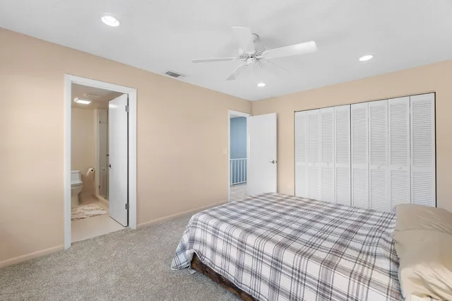 Unit 29B photo 26