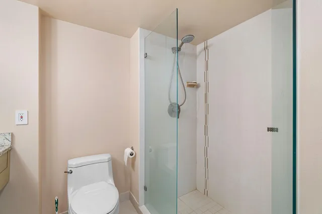 Unit 29B photo 28