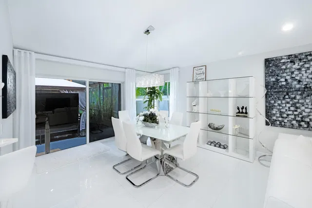  Residence photo 9