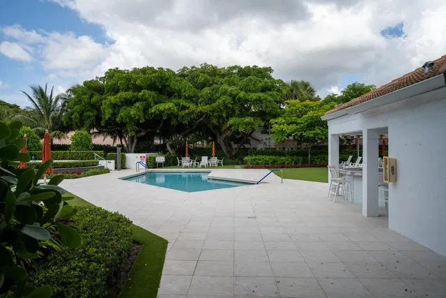 Residence photo 36