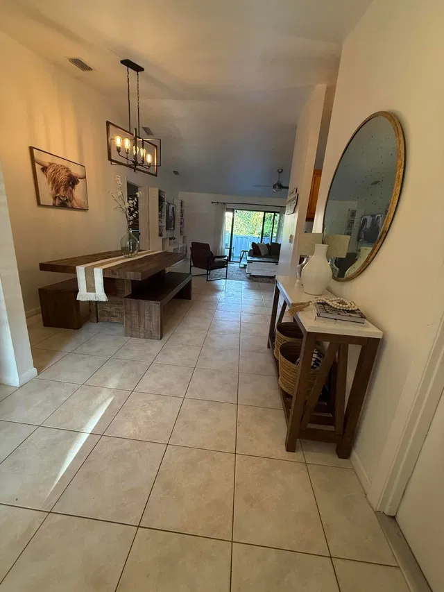 Unit 24 photo 7