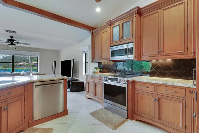 Residence photo 9