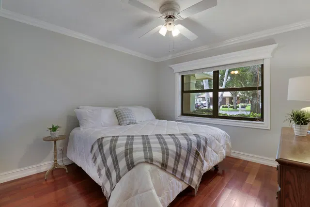 Residence photo 23