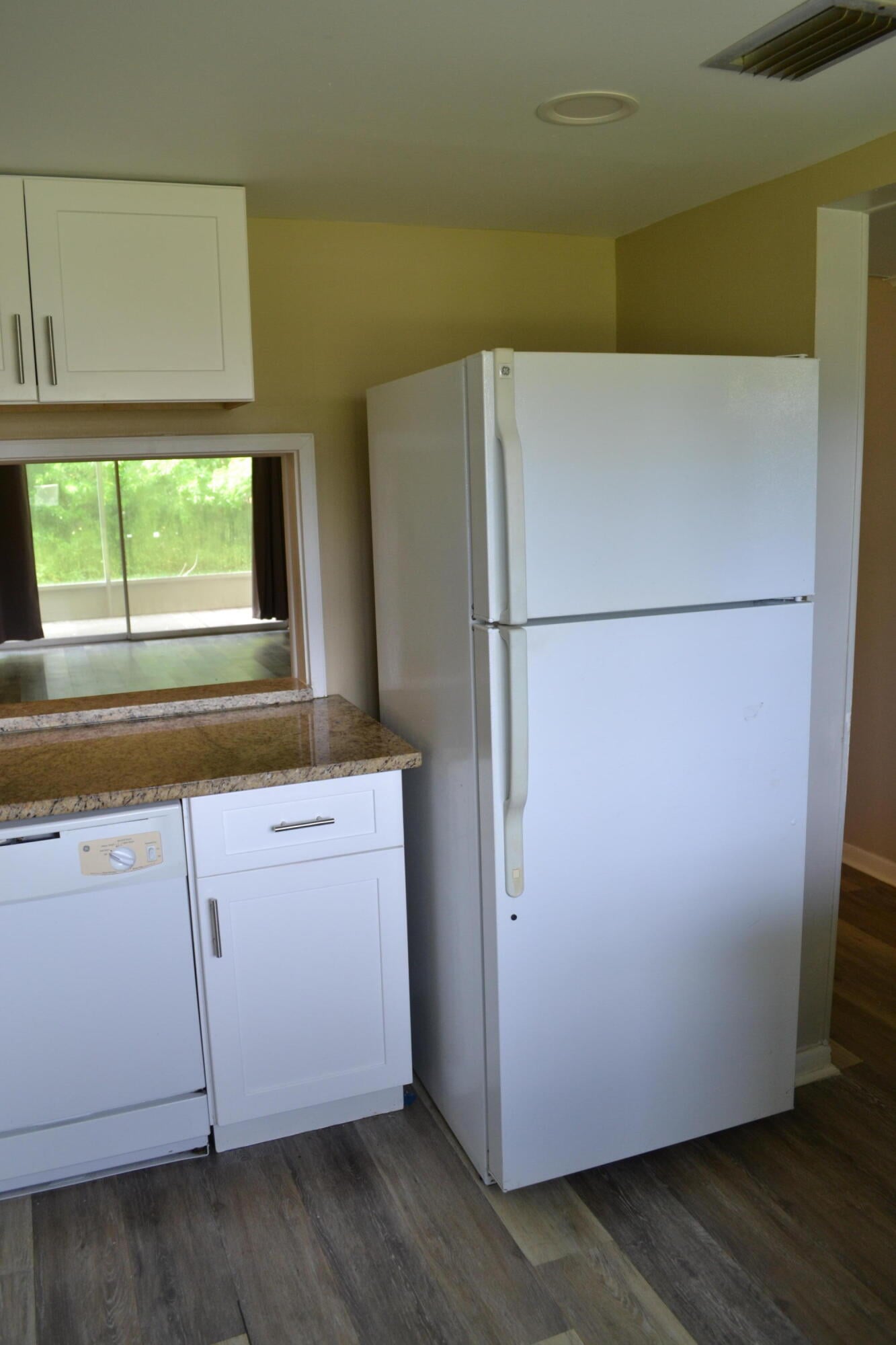  Unit 2-106 photo 5