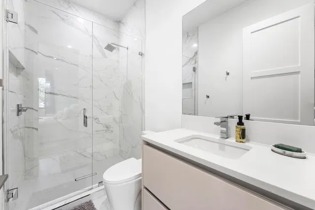 Residence photo 93