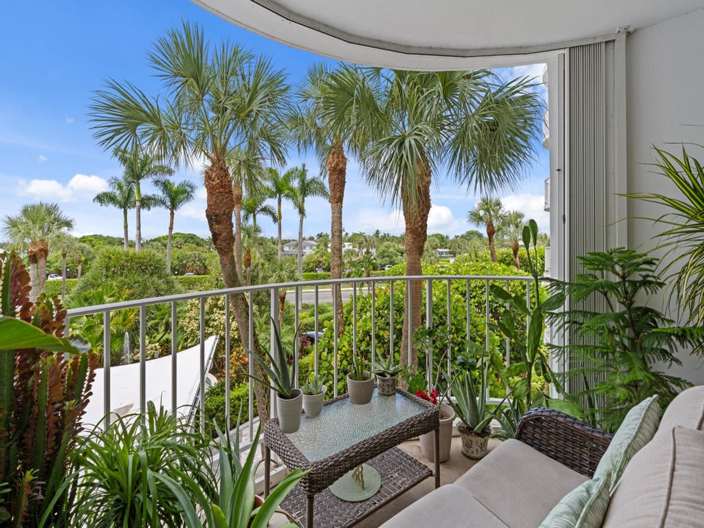 2295 S Ocean Palm Beach Unit 314 photo 2