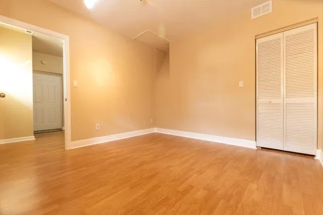 Residence photo 3