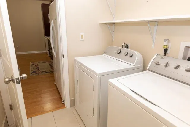 Residence photo 5