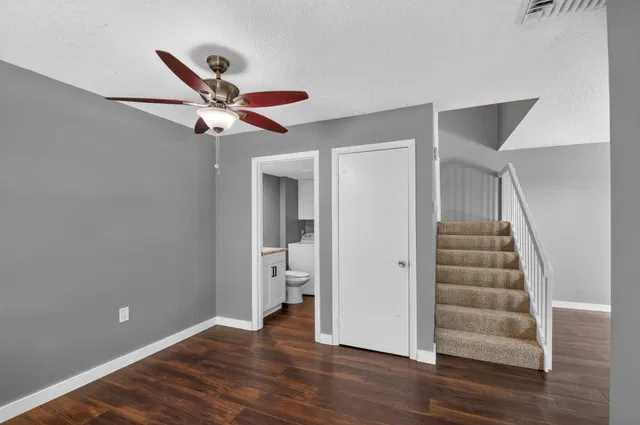 Residence photo 8