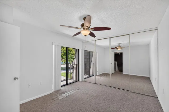 Residence photo 26
