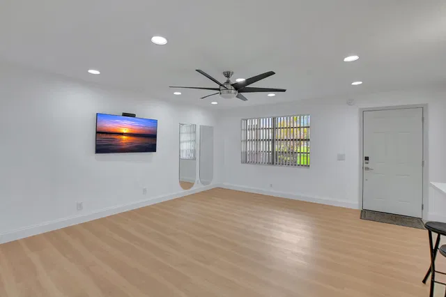 Residence photo 6