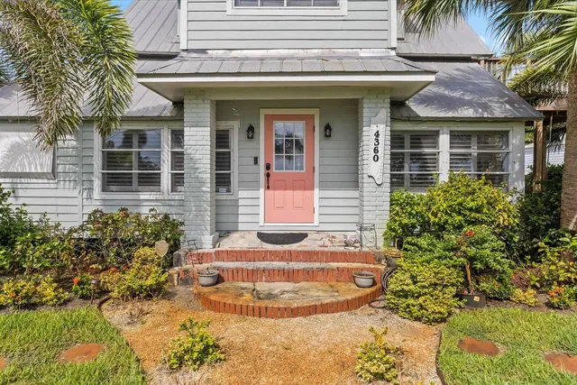  Residence photo 4