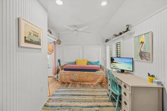  Residence photo 32