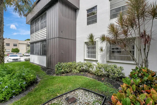 Residence photo 28