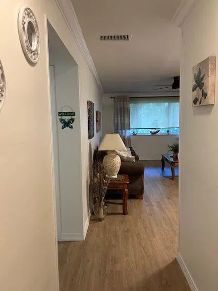 Unit 307 photo 2
