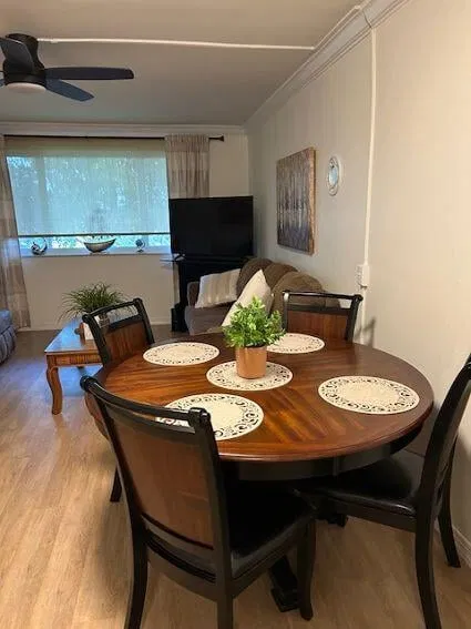 Unit 307 photo 5