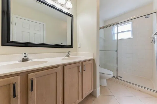  Residence photo 7