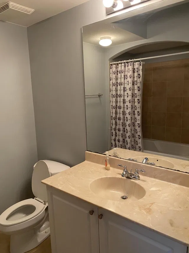 Unit 1603 photo 11