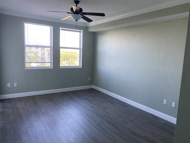 Unit 1603 photo 13