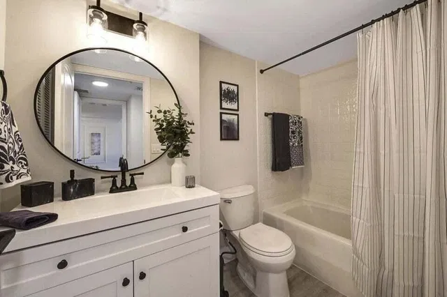 Unit 1605 photo 21