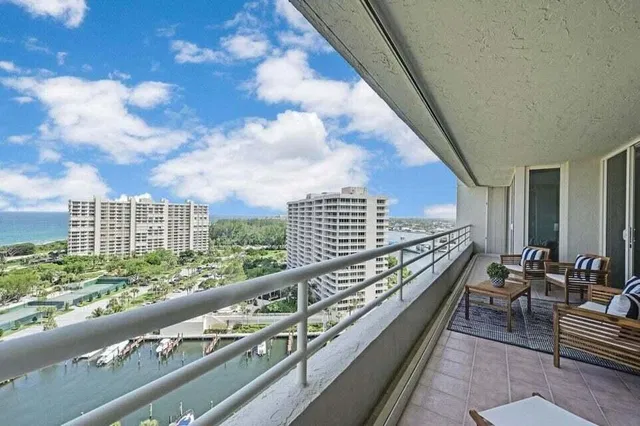 Unit 1605 photo 25