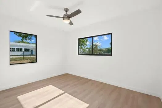 Residence photo 14