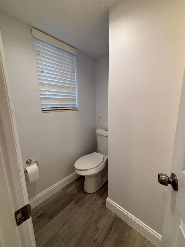 Unit 106 photo 8