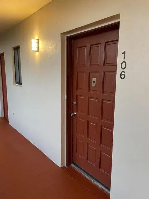 Unit 106 photo 15